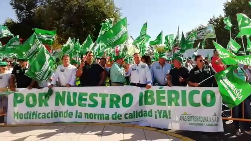 Protesta en el recinto de la feria de Zafra