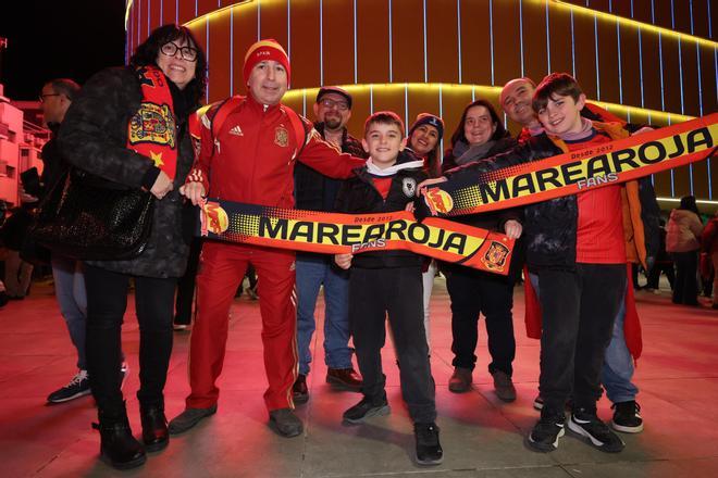 Galería | Las mejores imágenes en la previa del España-Serbia con ambientazo en La Cerámica