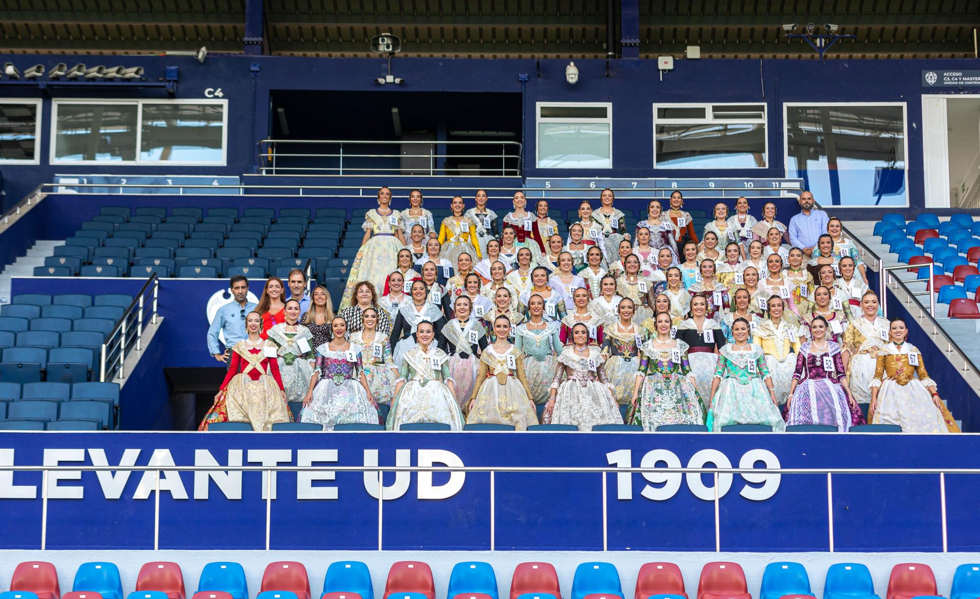 Visita de las candidatas al Ciutat de València