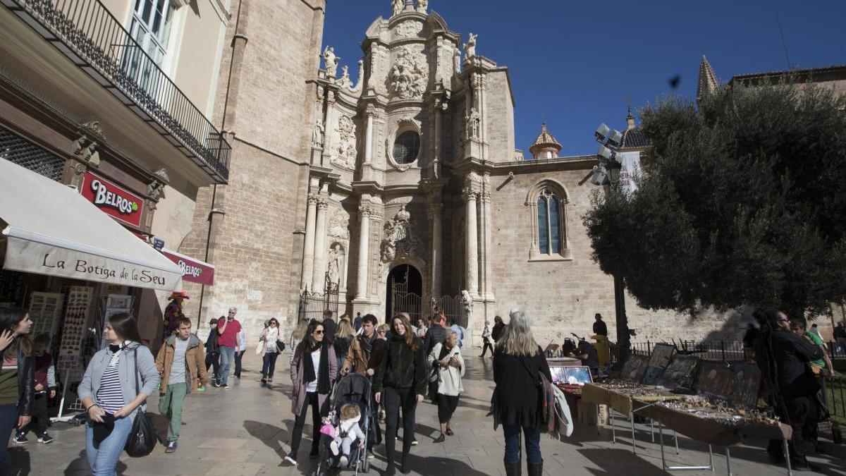 Dos detenidos en València en dos días por masturbarse en la calle ante menores