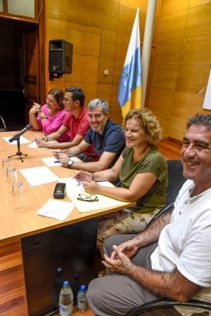 01-10-19 CANARIAS Y ECONOMIA. SEDE COALICION CANARIA. LAS PALMAS DE GRAN CANARIA. Reunión del Comite Insular de Coalición Canaria. Fotos: Juan Castro.  | 01/10/2019 | Fotógrafo: Juan Carlos Castro