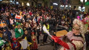 La covid torna a pujar, però els experts demanen continuar aixecant mesures