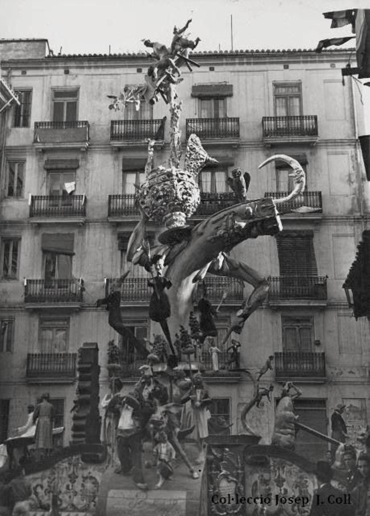 Falla Plaza de la Santa Cruz de 1944