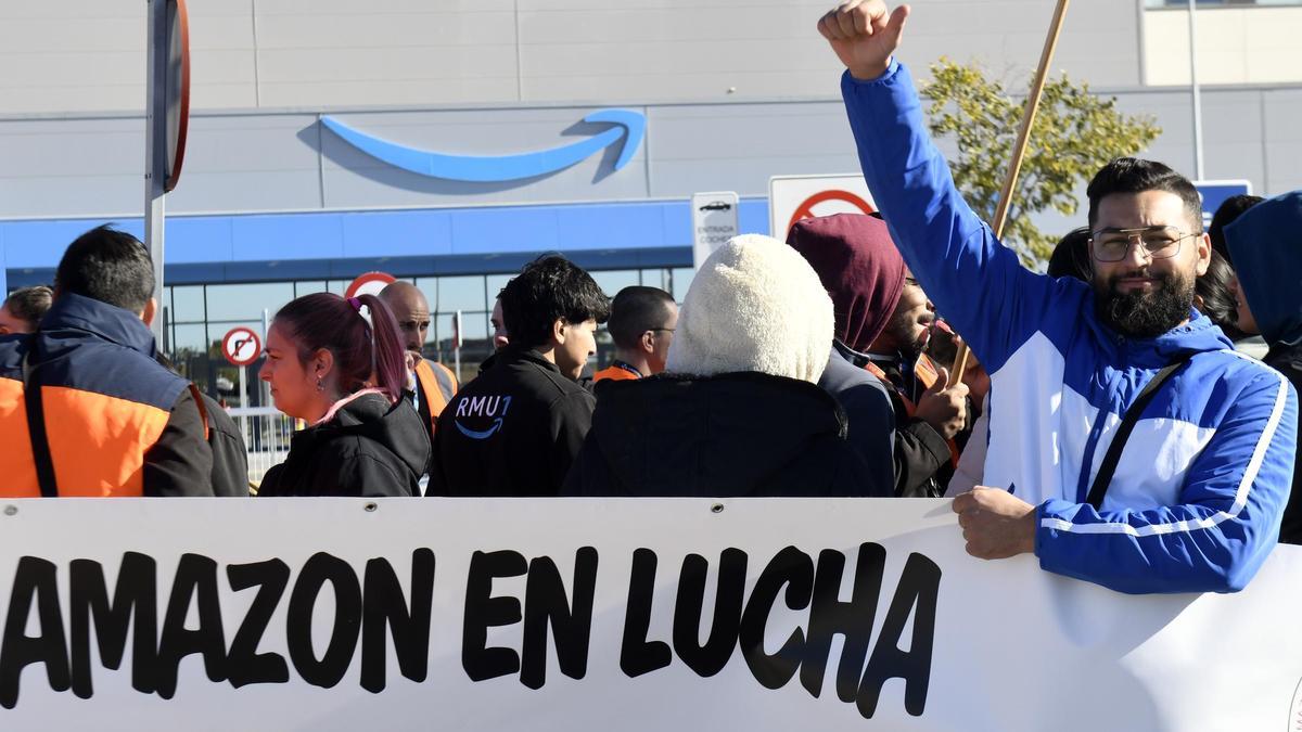 Un momento del primer paro convocado entre los trabajadores de Amazon en Murcia, a finales de noviembre.