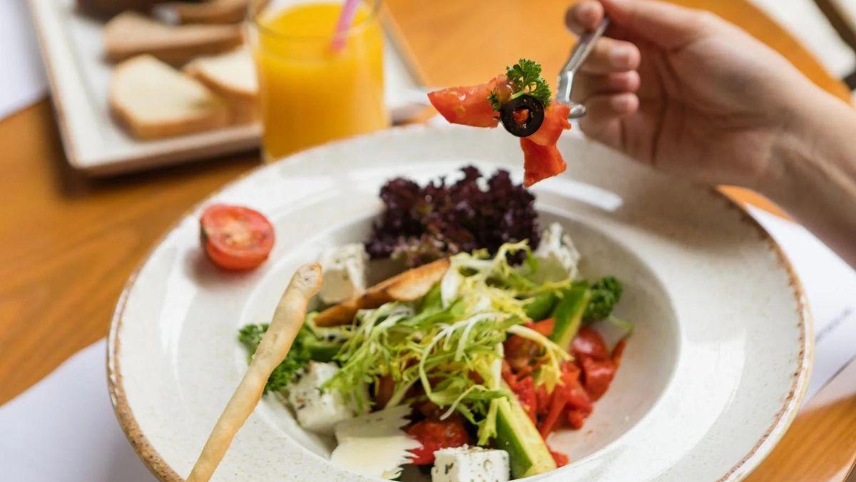 Un plato de ensalada