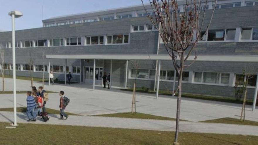 Souto advierte de deficiencias en el colegio Novo y reclama su arreglo a  Educación - La Opinión de A Coruña