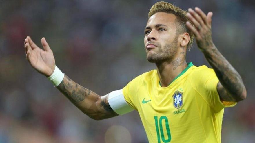 Neymar busca una salida de París