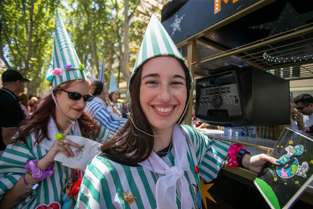 Entierro de la Sardina: ambiente en las calles de Murcia y desfiles de la mañana