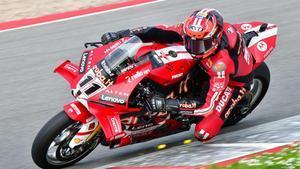 Nicoló Bulega con la Aruba Ducati