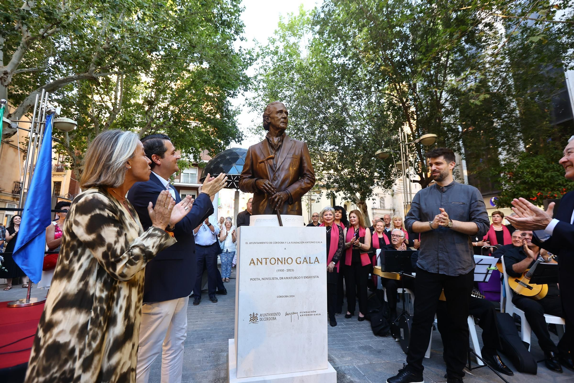 Antonio Gala se hace eterno junto al Gran Teatro
