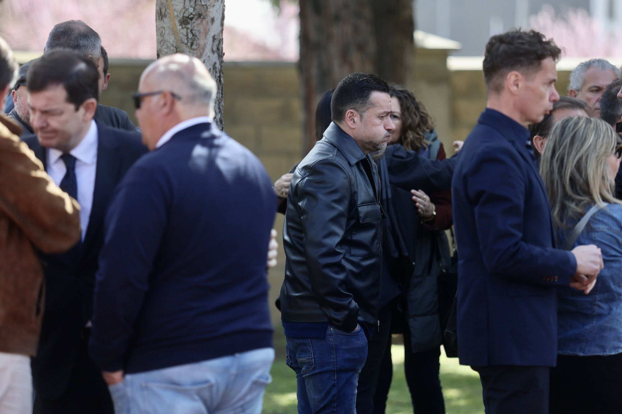 La capilla ardiente en Villablino de cuatro de los cinco fallecidos en la mina de Cerredo (Degaña)