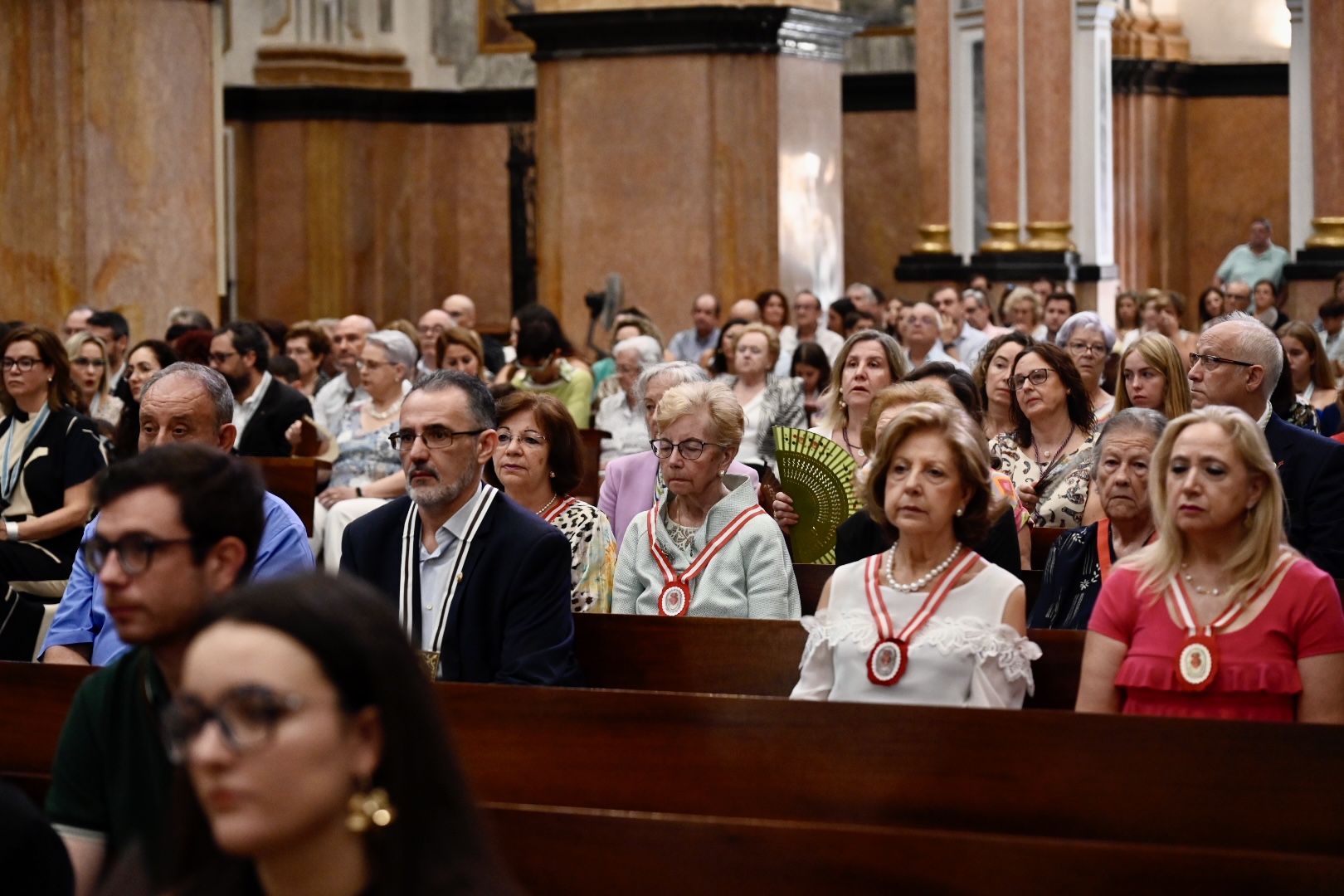 Búscate en las fotos de la misa y procesión de Els Lluïsos de Vila-real