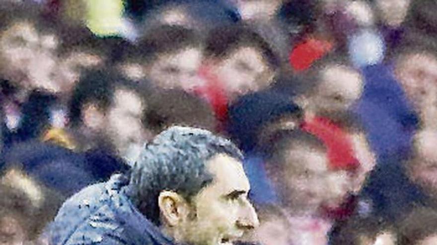 Valverde, en la banda.