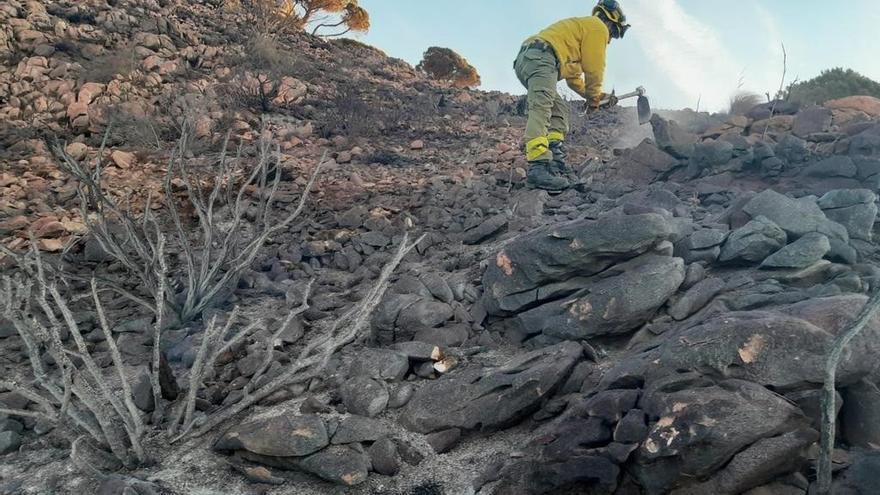 Controlado el fuego en el paraje de Canteras del Barrio de Mijas