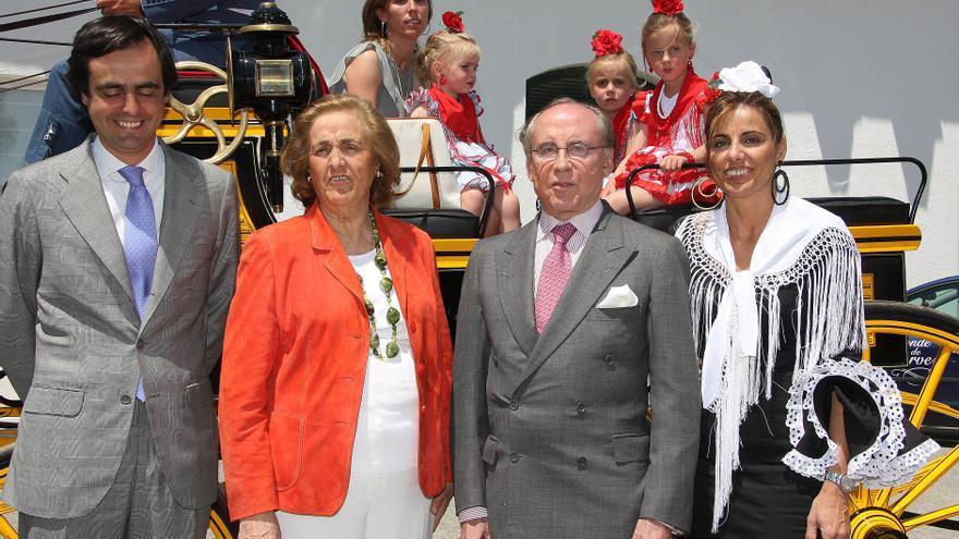 Teresa Rivero y su marido José María Ruiz Mateos durante la feria de Jerez en una imagen de archivo.