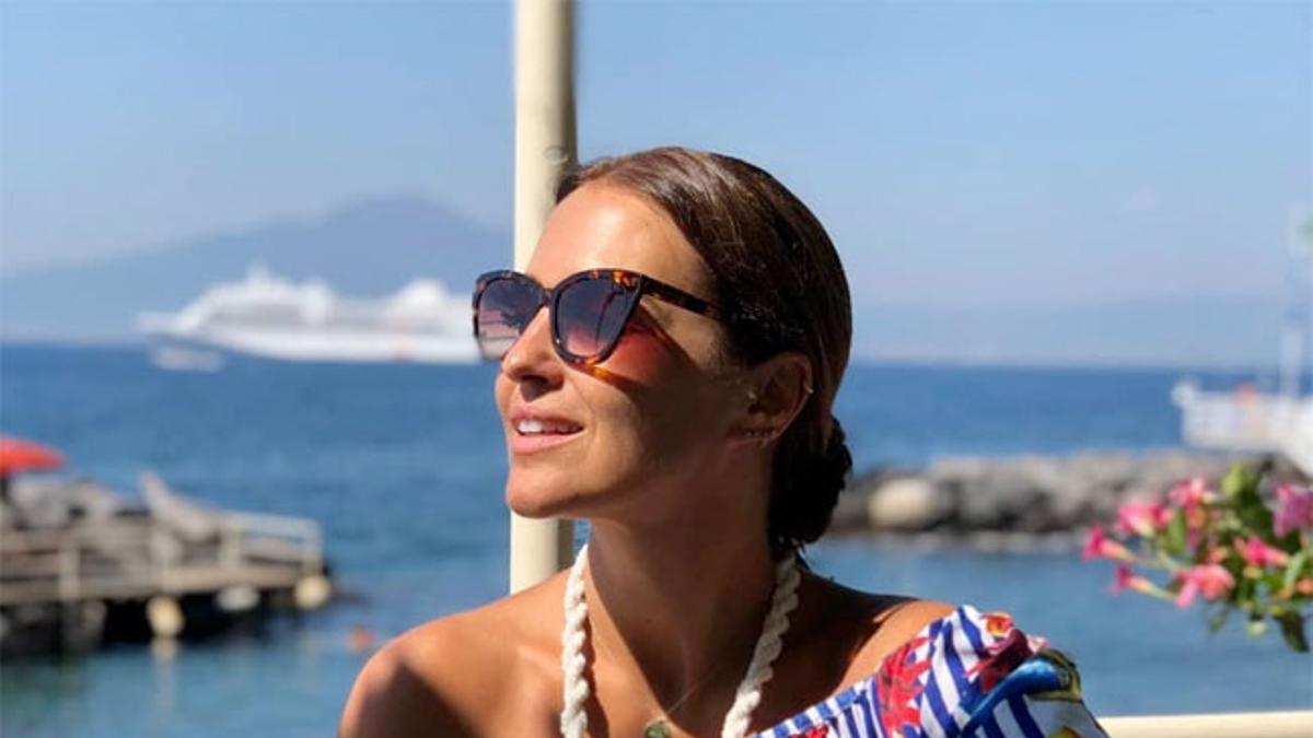 Paula Echevarría con vestido 'off shoulder' en sus vacaciones en Italia