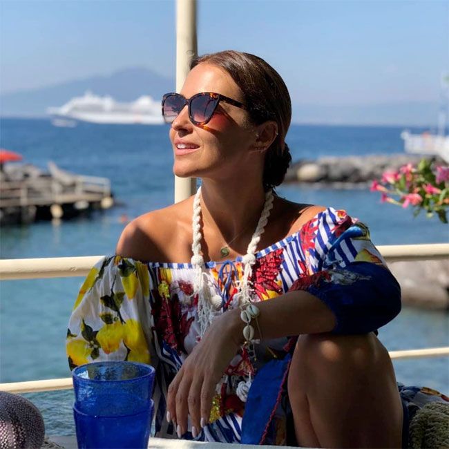 Paula Echevarría con vestido 'off shoulder' en sus vacaciones en Italia