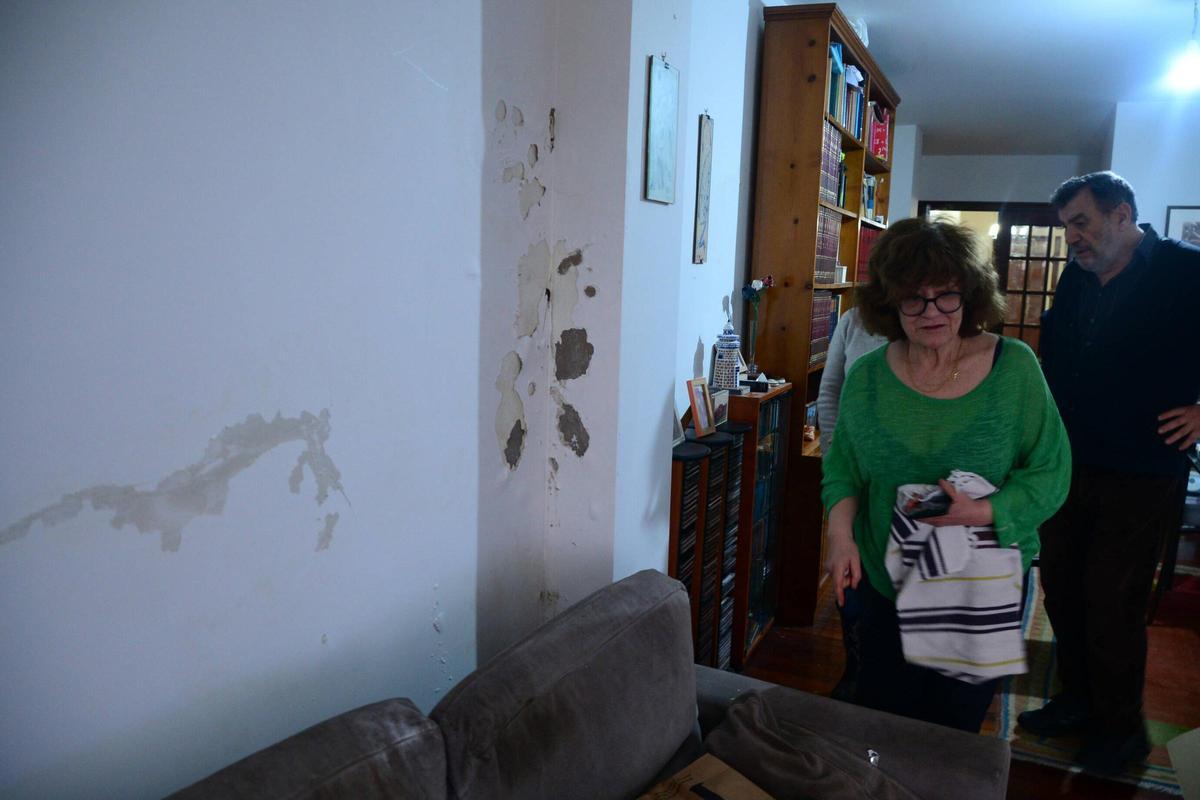 El otro piso en el segundo del edificio también con problemas de filtraciones de agua.