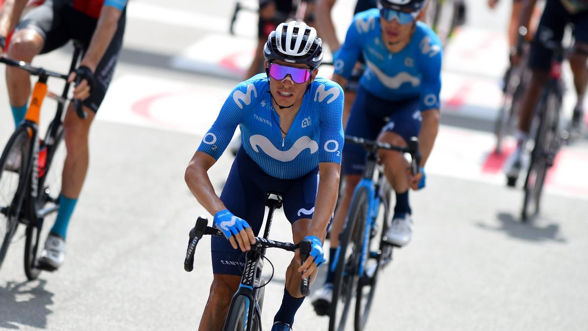 Enric Mas, durante una etapa de la Vuelta.