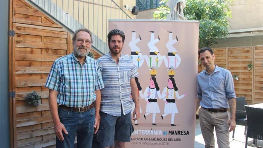 Jaume Elías, del grup Trescant, juntament amb Ramon Navarro (D&#039;Arrel) i David Ibáñez, director de la Fira