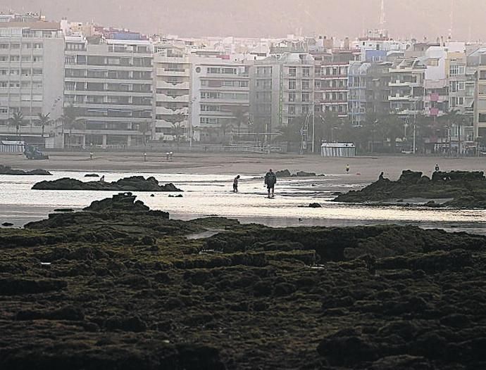 Espectacular bajamar en Las Canteras