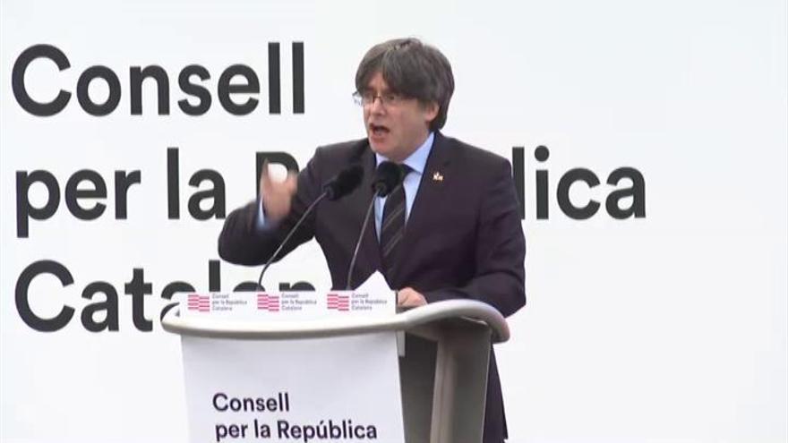 Puigdemont: "No nos pararemos ni nos pararán"