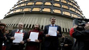Ciutadans, PSC i PP demanen empara al Constitucional davant la resolució independentista.