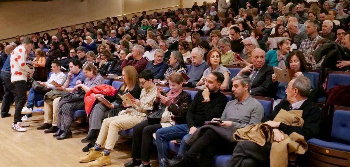 El patio de butacas del Auditorio Príncipe Felipe, minutos antes del inicio del concierto.   | LNE