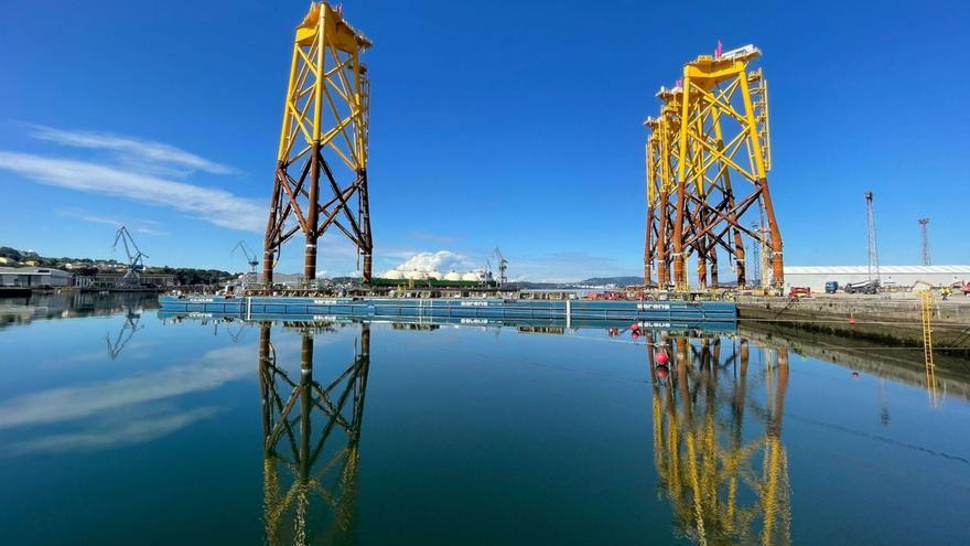 Los colosos de Windar-Navantia, en barcaza a la Bretaña francesa