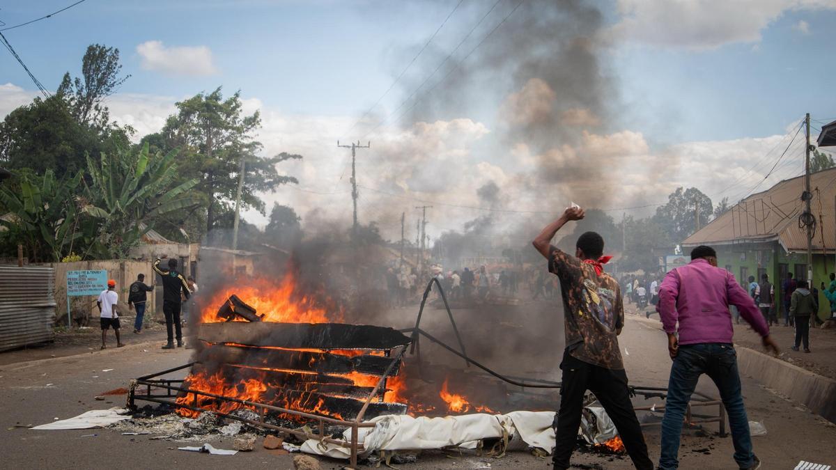 Protestas en las calles de Arusha, Tanzania, el pasado miércoles durante las elecciones generales