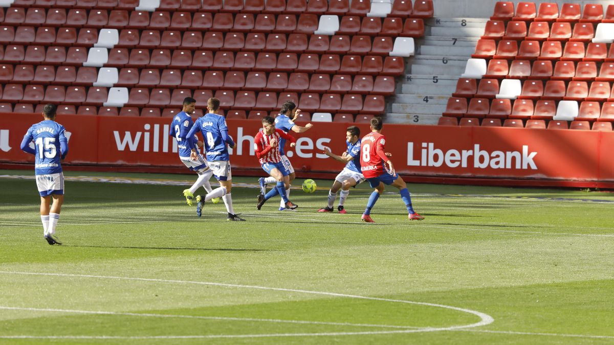 En imágenes: el derbi entre el Sporting y el Real Oviedo