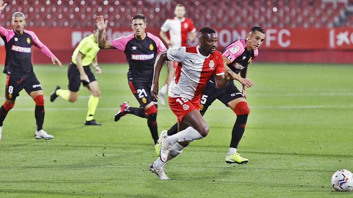 El Girona se pone duro por Sylla