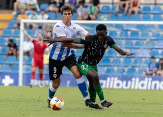 Bakary Traoré renueva con el Elche hasta 2027 y sale cedido