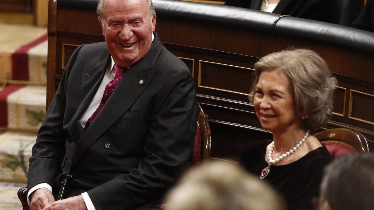 Los reyes eméritos Juan Carlos y Sofía asistirán al funeral de Isabel II