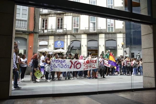 Concentracio huelga de estudiantes