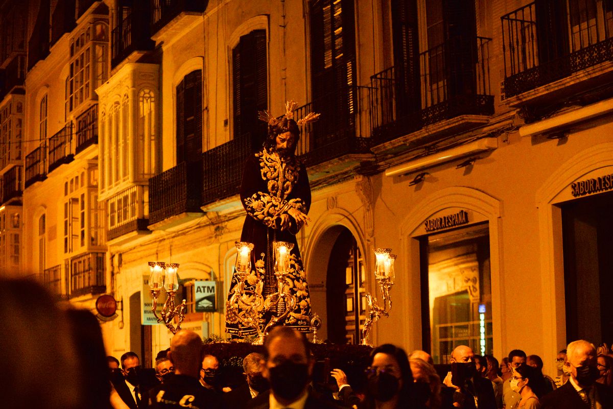 Madrugada de traslados para la veneración 'El Verbo Encarnado' en la Catedral
