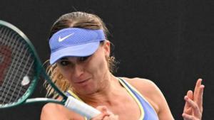 Badosa torna a somriure i guanya en la seva estrena a Austràlia