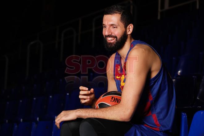 Nikola Mirotic, amplía su contrato con el FC Barcelona hasta 2025. Sus mejores imágenes con el FC Barcelona.