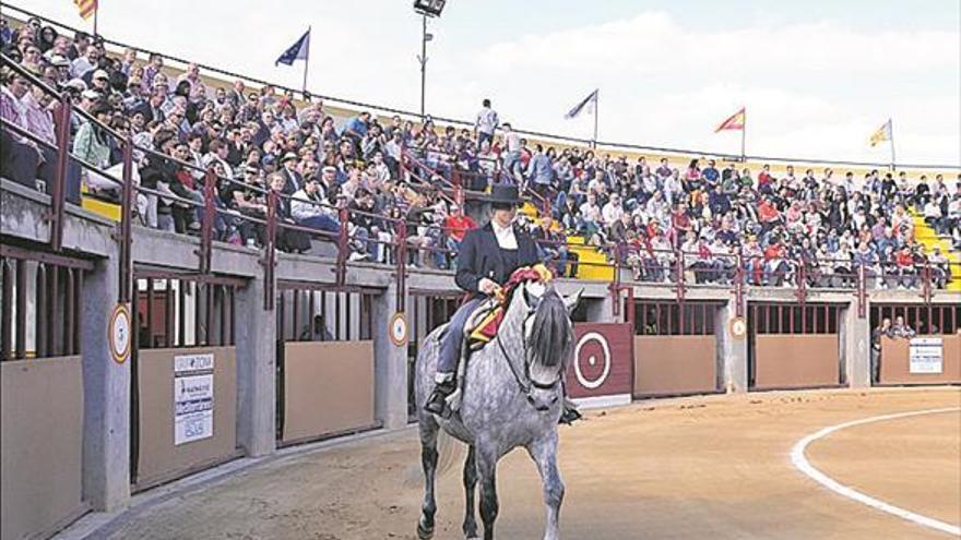 Toros de Juan Pedro Domecq, gran aliciente de la novillada de Orpesa