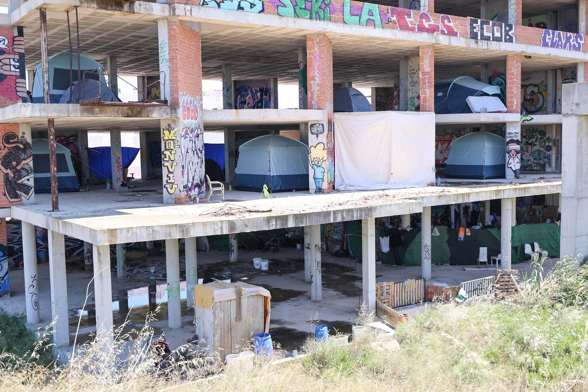 Sant Josep inicia el proceso para derribar la estructura de Punta Xinxó donde viven 87 personas