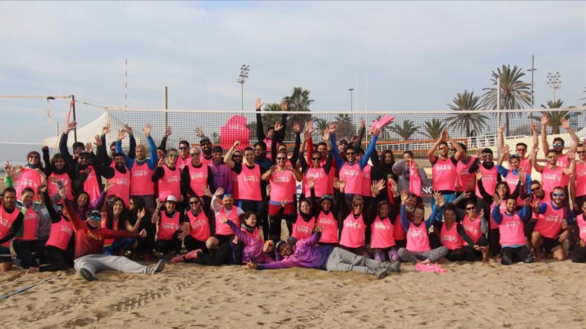 A pesar del fuerte viento 192 jugadores se reunieron en la Playa de mar Bella