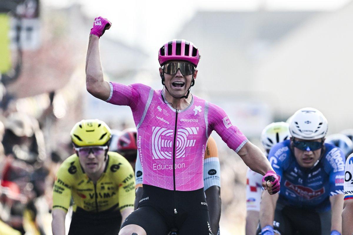 El estadounidense Luke Lamperti, al ganar la primera etapa de la París-Niza.