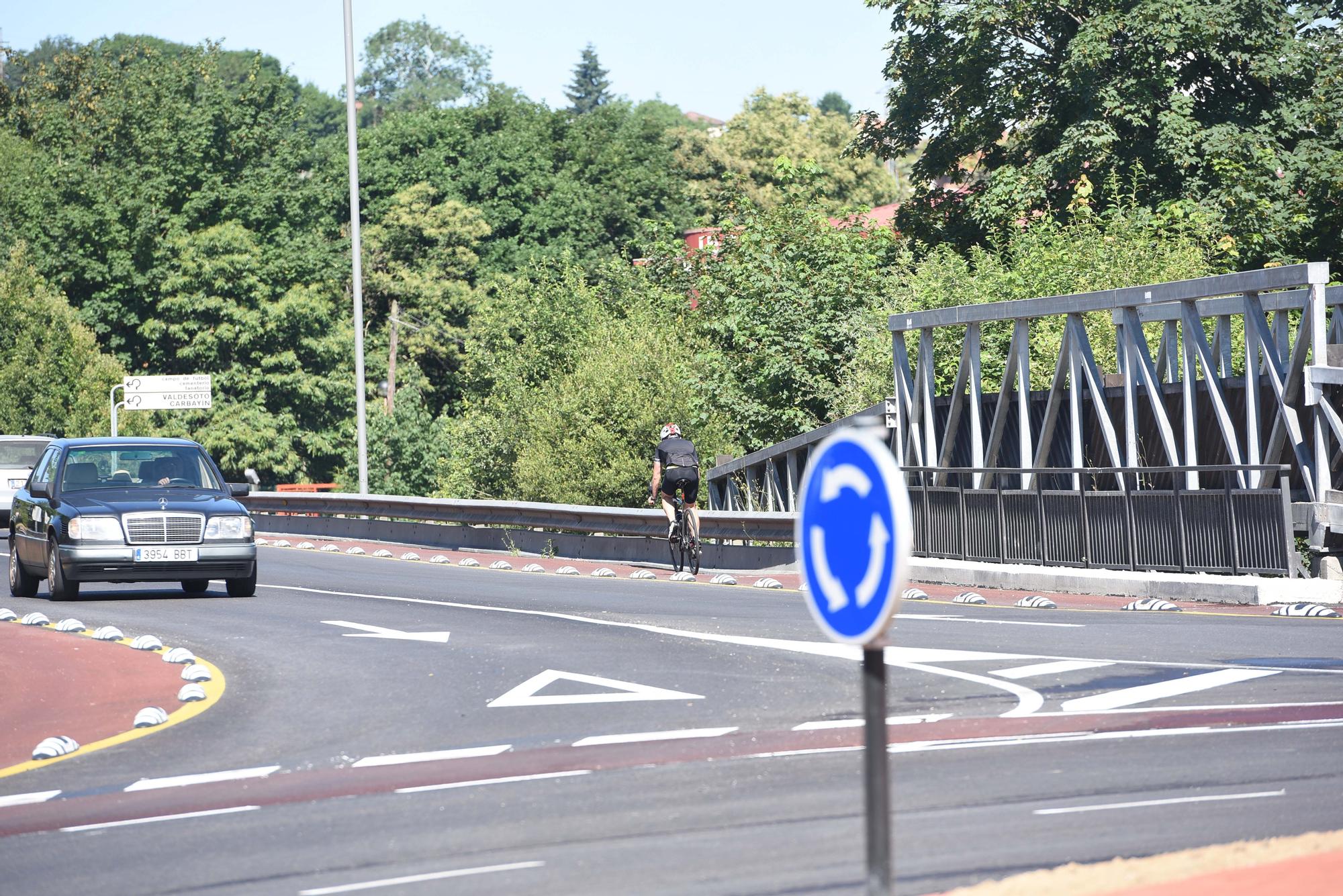 Siero inaugura los nuevos accesos a la Pola, una de las grandes obras del mandato en la capital de Siero