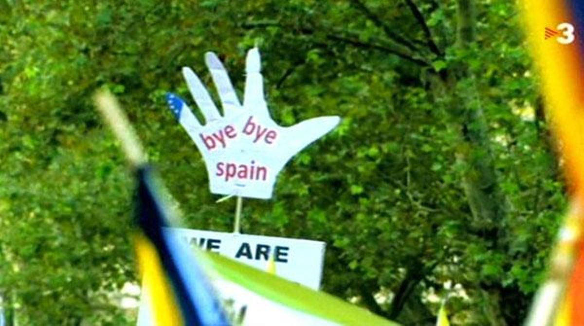 Tu i jo som tres. Per FERRAN MONEGAL