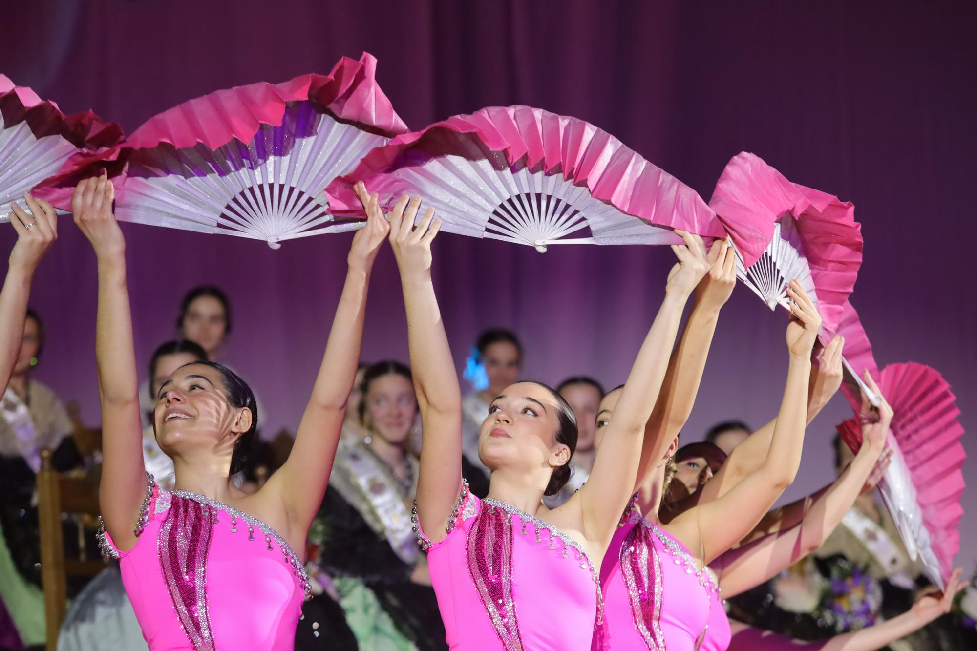 Galania a la reina infantil de las fiestas de la Magdalena