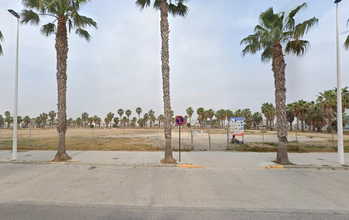 El espacio donde se ejecutará el nuevo IES y que funcionaba como parque canino hasta ahora.