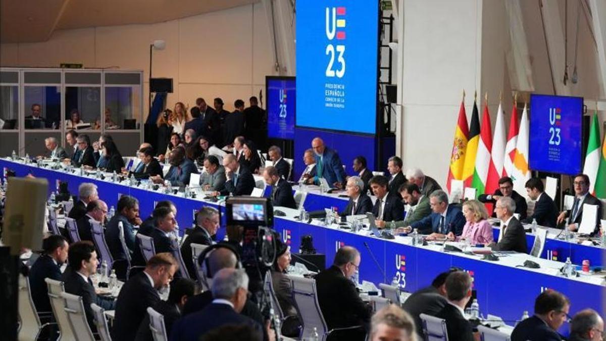 Vista de la reunión entre ministros de Finanzas de la UE y la CELAC que tuvo lugar ayer