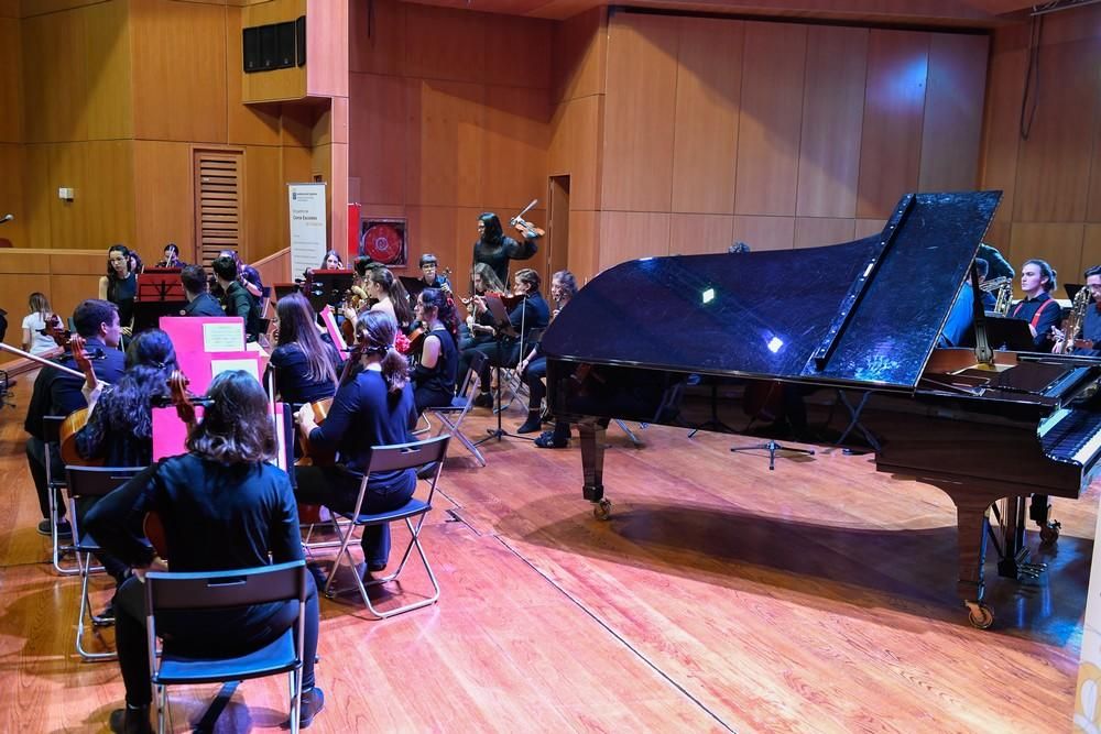 El himno de Canarias suena en El himno de Canarias suena en el Auditorio del Conservatorio Profesional de Música de Las Palmas de Gran Canaria