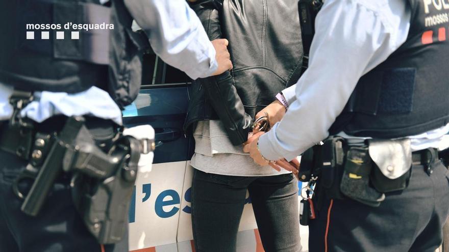Dos detinguts a Puigcerdà per un robatori amb força en un restaurant
