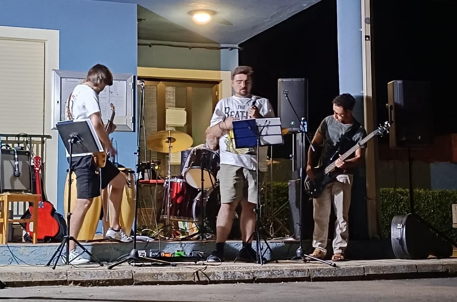 GALERÍA | Así de bien lo pasan en Pueblica de Valverde por sus fiestas del verano